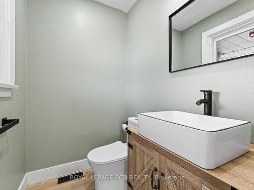 34 Ivybridge Dr, Brampton, ON - Indoor Photo Showing Bathroom