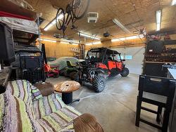 Garage - 