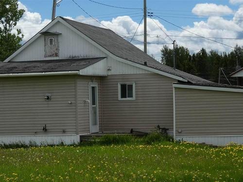 208 Third Ave Se, Geraldton, ON - Outdoor