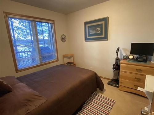 69 One Island Lake Road S, Rural - Thunder Bay, ON - Indoor Photo Showing Bedroom