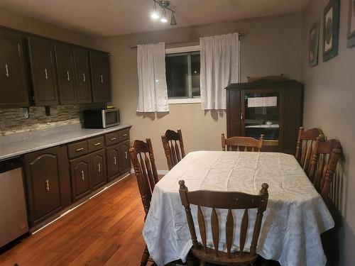 1001 Huron, Thunder Bay, ON - Indoor Photo Showing Dining Room