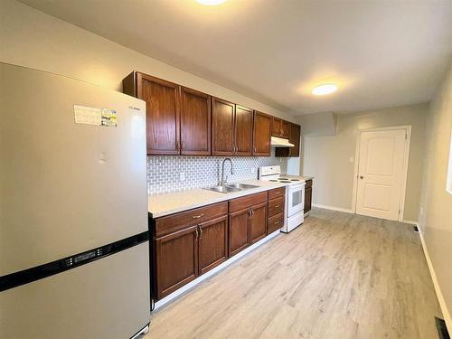 24 Stevens Avenue, Marathon, ON - Indoor Photo Showing Kitchen