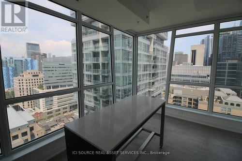 2202 - 30 Nelson Street, Toronto, ON - Indoor Photo Showing Other Room