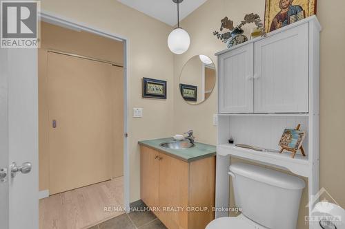 610 - 383 Cumberland Street, Ottawa, ON - Indoor Photo Showing Bathroom