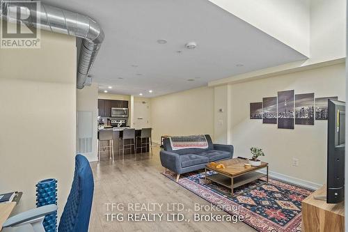 318 - 1410 Dupont Street, Toronto (Dovercourt-Wallace Emerson-Junction), ON - Indoor