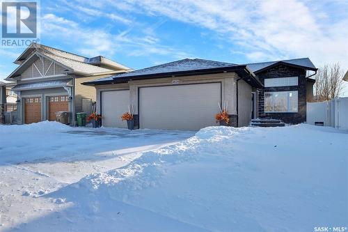 4828 Mccombie Crescent, Regina, SK - Outdoor