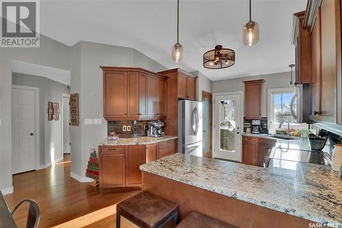 4828 Mccombie Crescent, Regina, SK - Indoor Photo Showing Kitchen