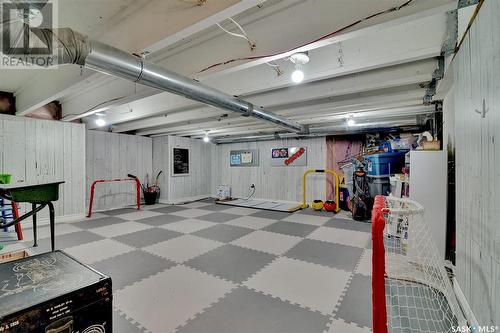 4828 Mccombie Crescent, Regina, SK - Indoor Photo Showing Garage