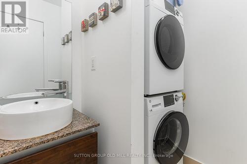 713 - 205 Frederick Street, Toronto, ON - Indoor Photo Showing Laundry Room