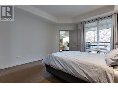 2011 Agassiz Road Unit# 104, Kelowna, BC - Indoor Photo Showing Bedroom