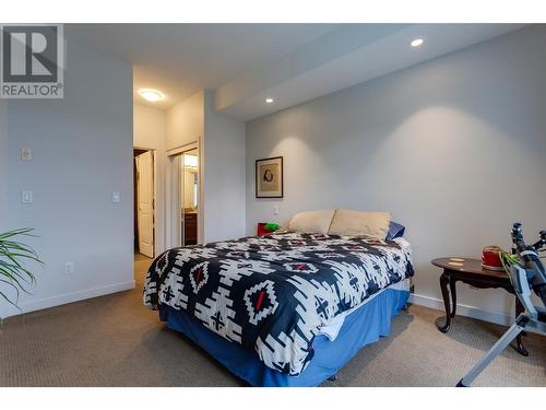 2011 Agassiz Road Unit# 104, Kelowna, BC - Indoor Photo Showing Bedroom