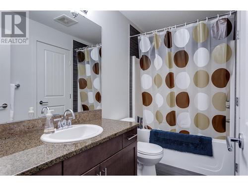 2011 Agassiz Road Unit# 104, Kelowna, BC - Indoor Photo Showing Bathroom