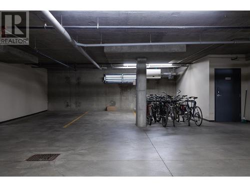 2011 Agassiz Road Unit# 104, Kelowna, BC - Indoor Photo Showing Garage