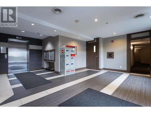 Foyer - 2011 Agassiz Road Unit# 104, Kelowna, BC - Indoor Photo Showing Other Room