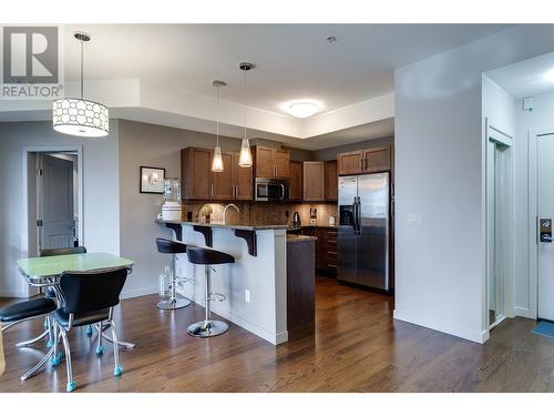 2011 Agassiz Road Unit# 104, Kelowna, BC - Indoor Photo Showing Kitchen