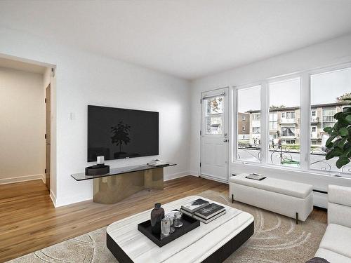 Living room - 575 90E Avenue, Montréal (Lasalle), QC - Indoor Photo Showing Living Room