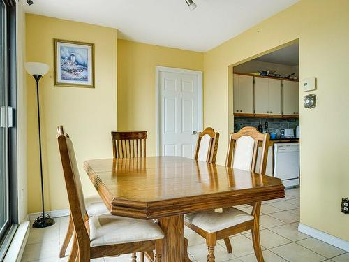 Dining room - 403-4305 Boul. Lévesque O., Laval (Chomedey), QC 