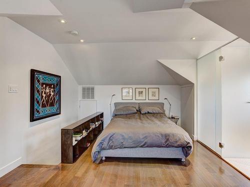 Master bedroom - 128 Av. Balfour, Mont-Royal, QC - Indoor Photo Showing Bedroom