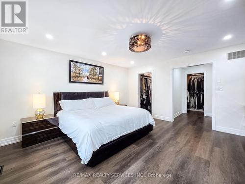 3196 Carding Mill Trail, Oakville, ON - Indoor Photo Showing Bedroom