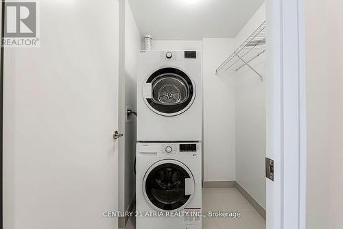 224 - 1787 St Clair Avenue W, Toronto, ON - Indoor Photo Showing Laundry Room