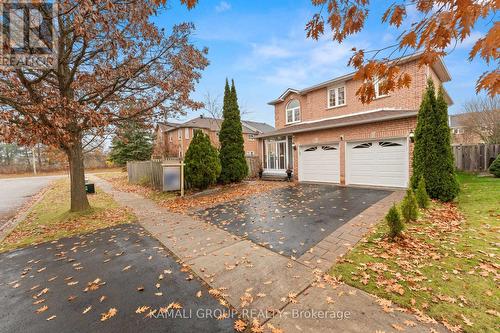 8 Pandora Court, Richmond Hill, ON - Outdoor