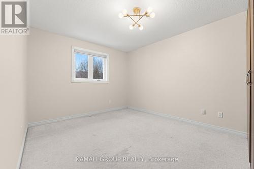 8 Pandora Court, Richmond Hill, ON - Indoor Photo Showing Other Room