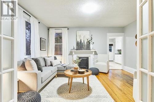 82 Nassau Street, Oshawa (Vanier), ON - Indoor Photo Showing Living Room With Fireplace