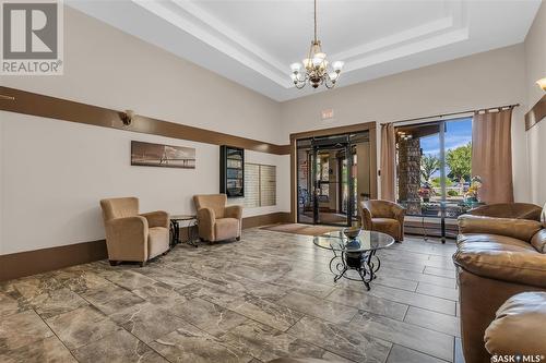 236 2301 Adelaide Street E, Saskatoon, SK - Indoor Photo Showing Living Room