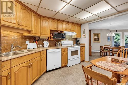 236 2301 Adelaide Street E, Saskatoon, SK - Indoor Photo Showing Kitchen With Double Sink