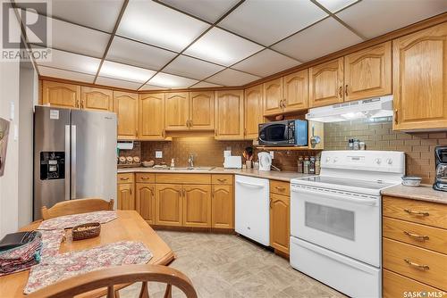 236 2301 Adelaide Street E, Saskatoon, SK - Indoor Photo Showing Kitchen