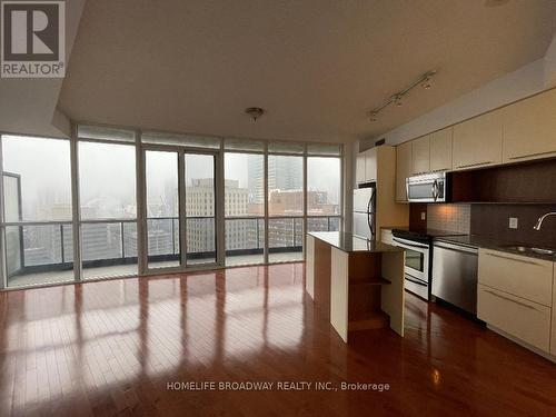 2104 - 25 Carlton Street, Toronto, ON - Indoor Photo Showing Kitchen