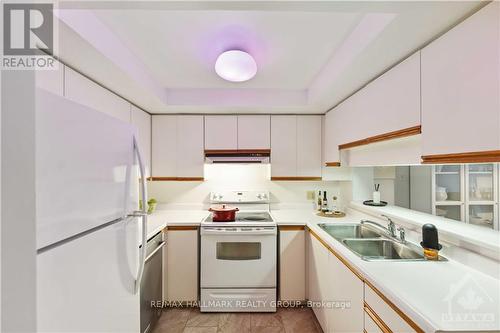 201 - 30 Charlevoix Street, Ottawa, ON - Indoor Photo Showing Kitchen With Double Sink