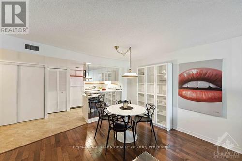 201 - 30 Charlevoix Street, Ottawa, ON - Indoor Photo Showing Dining Room