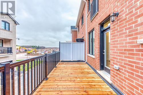 3074 Merrick Road, Oakville, ON - Outdoor With Balcony With Exterior