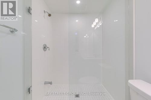 3074 Merrick Road, Oakville, ON - Indoor Photo Showing Bathroom