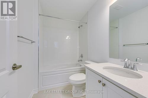 3074 Merrick Road, Oakville, ON - Indoor Photo Showing Bathroom