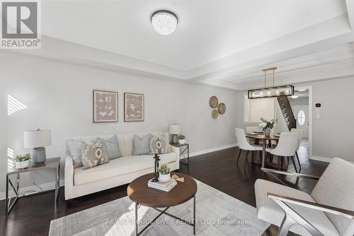 59 Littlebeck Crescent, Whitby, ON - Indoor Photo Showing Living Room