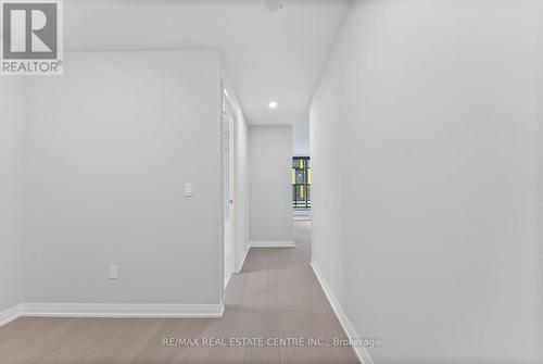 204 - 1415 Dundas Street, Oakville, ON - Indoor Photo Showing Other Room