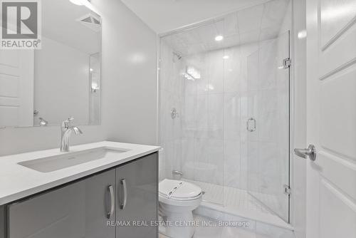 204 - 1415 Dundas Street, Oakville, ON - Indoor Photo Showing Bathroom