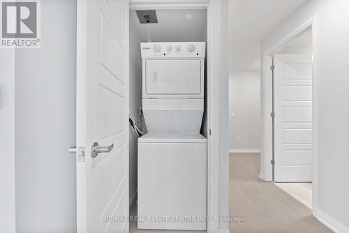 204 - 1415 Dundas Street, Oakville, ON - Indoor Photo Showing Laundry Room