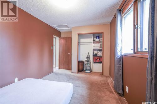 207 Coldspring Rise, Saskatoon, SK - Indoor Photo Showing Bedroom