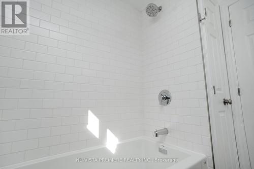 1259 Limberlost Road, London, ON - Indoor Photo Showing Bathroom