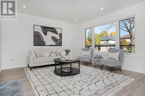 1259 Limberlost Road, London, ON - Indoor Photo Showing Living Room