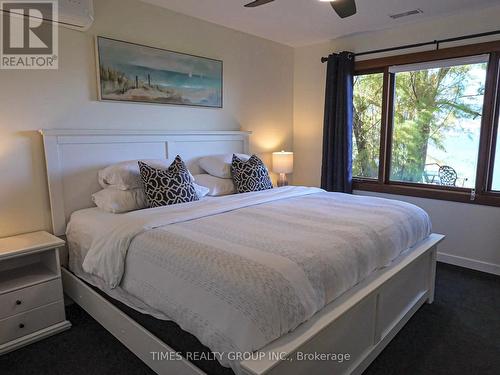 3121 Hayman Road, Naramata, BC - Indoor Photo Showing Bedroom