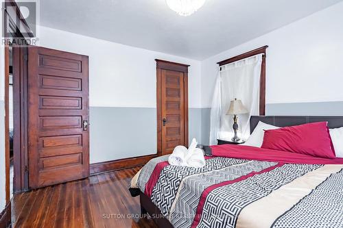 4622 Ferguson Street, Niagara Falls, ON - Indoor Photo Showing Bedroom