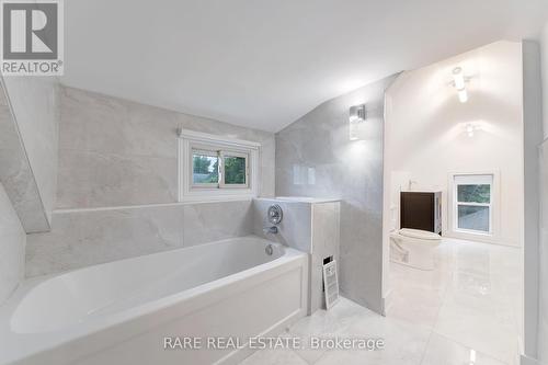 4372 Ontario Street, Lincoln, ON - Indoor Photo Showing Bathroom