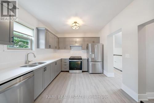 4372 Ontario Street, Lincoln, ON - Indoor Photo Showing Kitchen With Double Sink