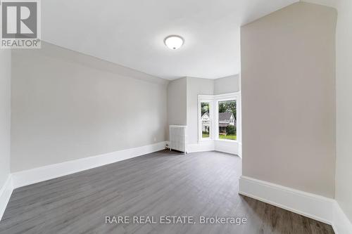 4372 Ontario Street, Lincoln, ON - Indoor Photo Showing Other Room