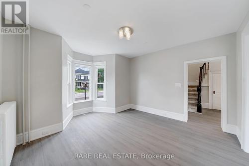 4372 Ontario Street, Lincoln, ON - Indoor Photo Showing Other Room