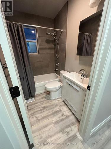 15 Stock Avenue, Toronto, ON - Indoor Photo Showing Bathroom